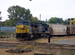 CSX 528 G52127.......CSXT 528 & 7927....................68 cars 